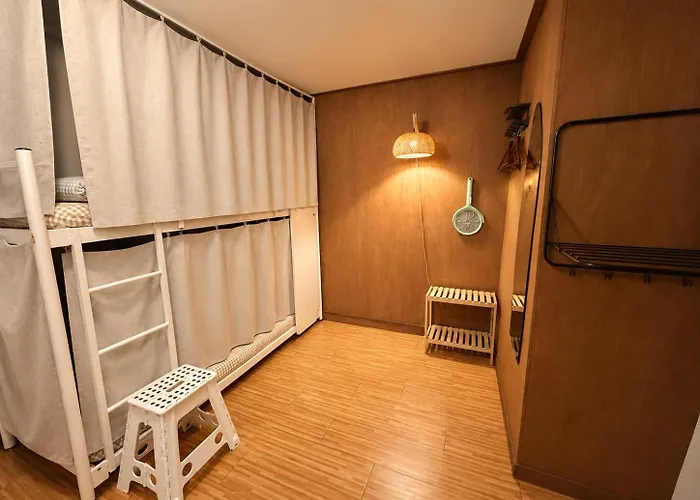 Yakorea Dongdaemun 招待所 2*